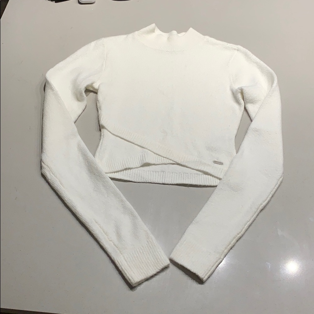Hollister long sleeve crop sweater